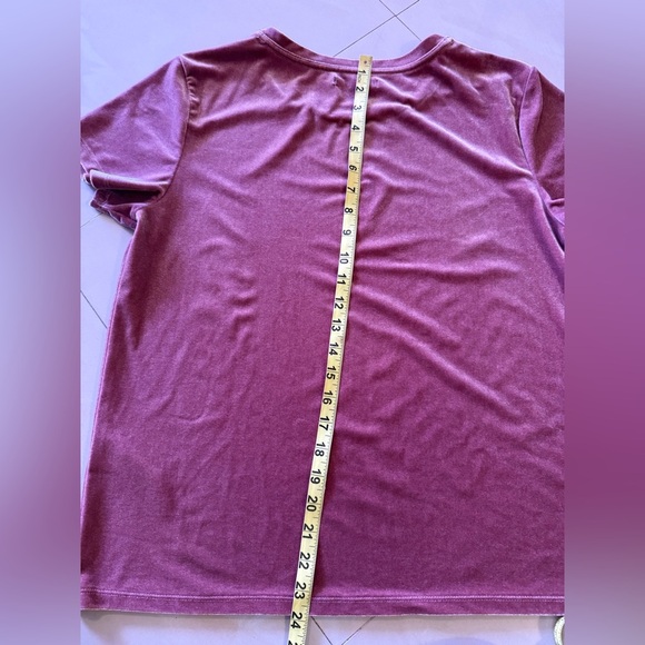 Abercrombie and Fitch Velvet short sleeve top wine color size M comfy top - Picture 5 of 16
